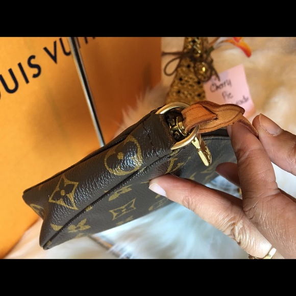 ❣️❣️SOLD❣️❣️ - Picture 2 of 8